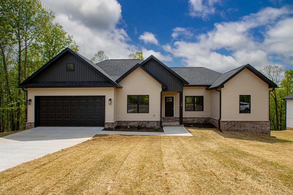 Mountain Vista custom home built by Apex Professional Construction in Arkansas