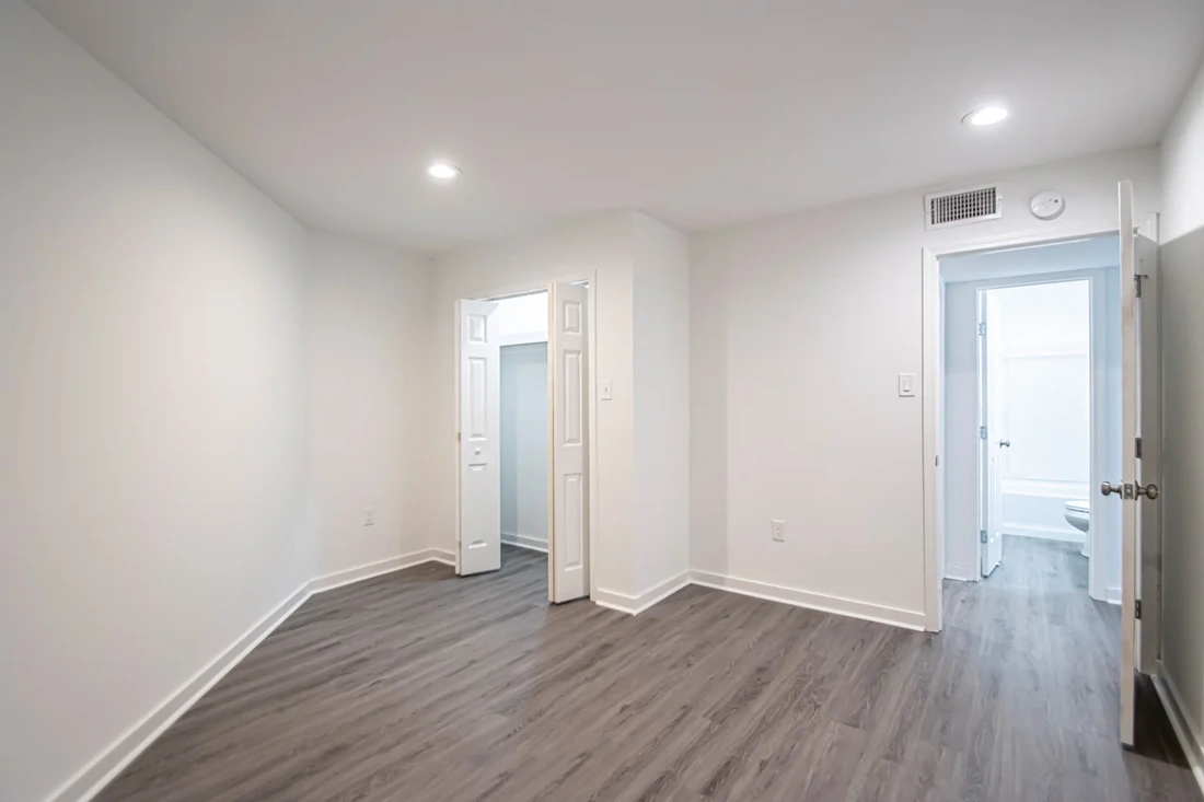 towne-park-apartments-galllery-19-orig
